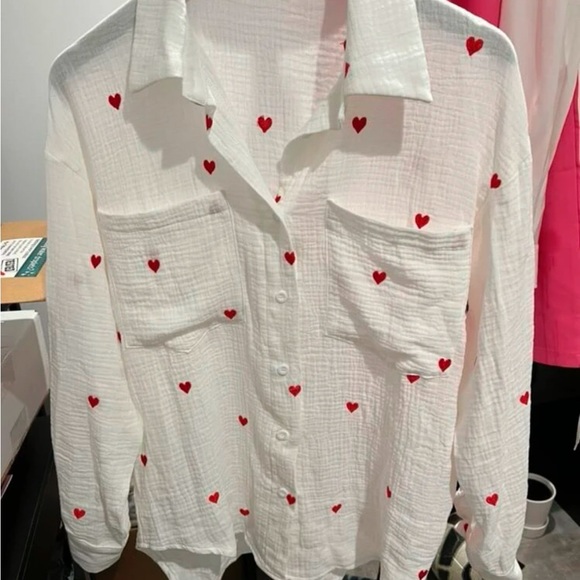 Cotton White Casual Shirt Embroidered Red Hearts Button Down Up Long Sleeve - Picture 11 of 16
